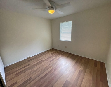4079 Young Street - Photo Thumbnail 10