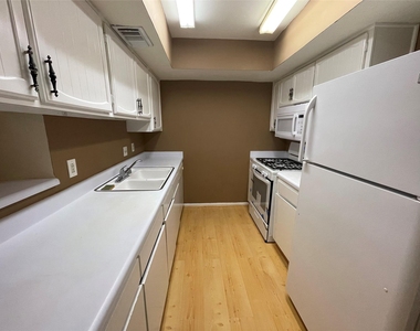 4079 Young Street - Photo Thumbnail 5