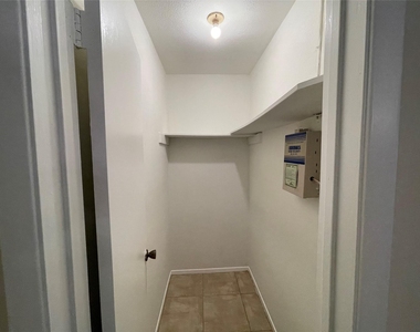 4079 Young Street - Photo Thumbnail 15