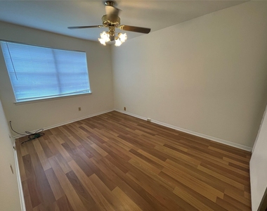 4079 Young Street - Photo Thumbnail 12