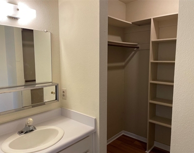 4079 Young Street - Photo Thumbnail 6