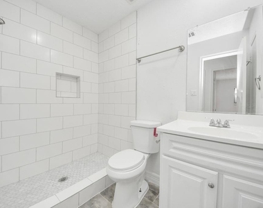 4922 E Laureldale Drive - Photo Thumbnail 30