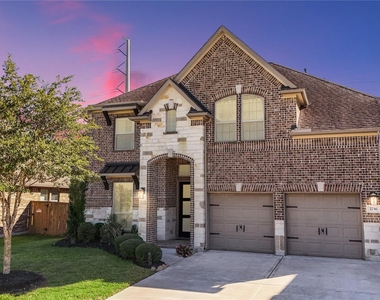 2736 Ahnya Lane - Photo Thumbnail 1