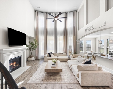 2736 Ahnya Lane - Photo Thumbnail 10