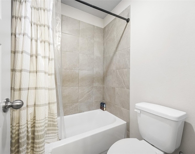 2736 Ahnya Lane - Photo Thumbnail 33