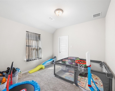 2736 Ahnya Lane - Photo Thumbnail 39