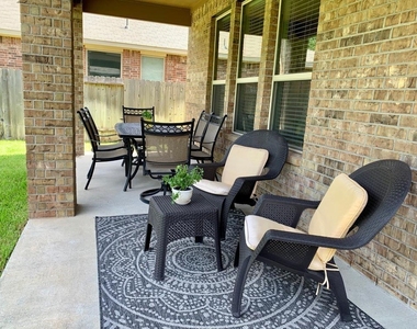 24207 Oakdale Hills Court - Photo Thumbnail 35