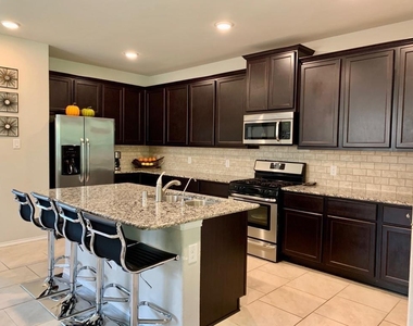 24207 Oakdale Hills Court - Photo Thumbnail 7