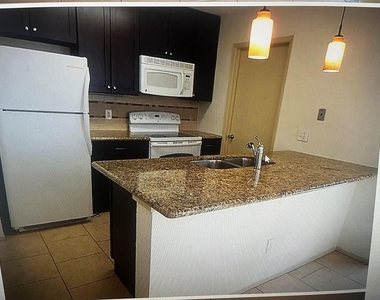 8020 Braesmain Drive - Photo Thumbnail 2