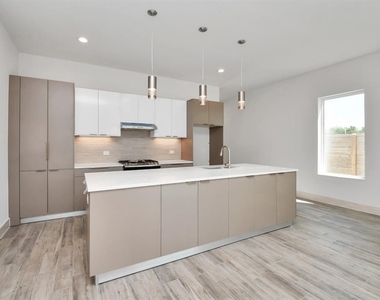 4025 Boho Lane - Photo Thumbnail 3