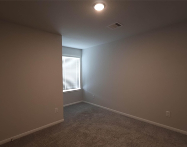 8371 Bristlecone Pine Way - Photo Thumbnail 10
