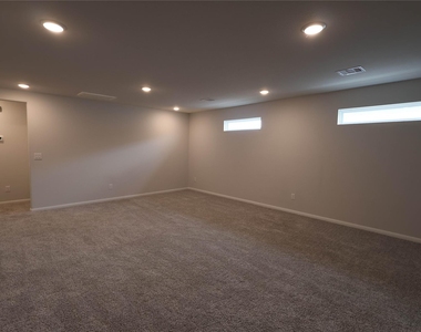8371 Bristlecone Pine Way - Photo Thumbnail 9