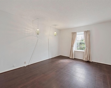 2601 Bellefontaine Street - Photo Thumbnail 14