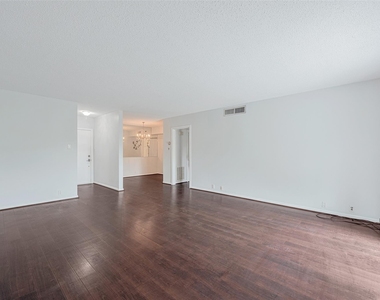 2601 Bellefontaine Street - Photo Thumbnail 23