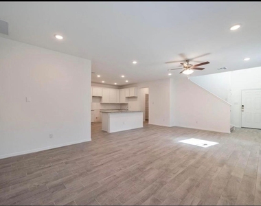 22326 Auburn Cabin Lane - Photo Thumbnail 5