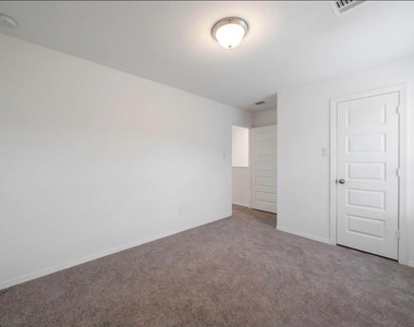 22326 Auburn Cabin Lane - Photo Thumbnail 33