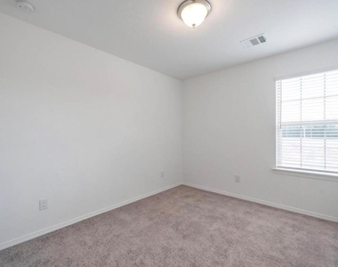 22326 Auburn Cabin Lane - Photo Thumbnail 23