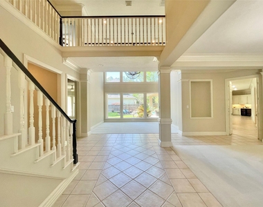 3 Maple Loft Place - Photo Thumbnail 4