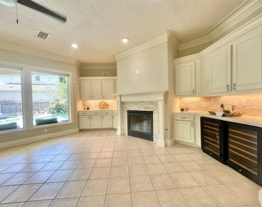 3 Maple Loft Place - Photo Thumbnail 11