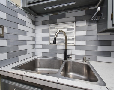 2507 Montrose Boulevard - Photo Thumbnail 17