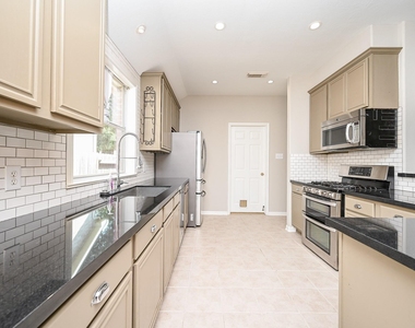 12138 Havenmist Drive - Photo Thumbnail 6