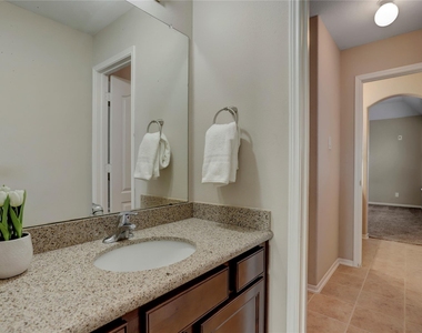 13419 Sunset Bay Lane - Photo Thumbnail 30