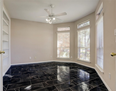 13419 Sunset Bay Lane - Photo Thumbnail 4