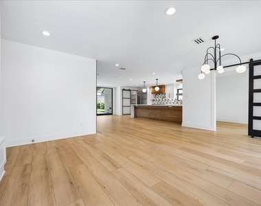 12510 Mooreknoll Lane - Photo Thumbnail 9