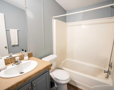 20511 N Sabine Drive - Photo Thumbnail 20