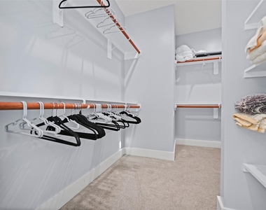 2413 Pease Street - Photo Thumbnail 28