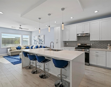 2413 Pease Street - Photo Thumbnail 15