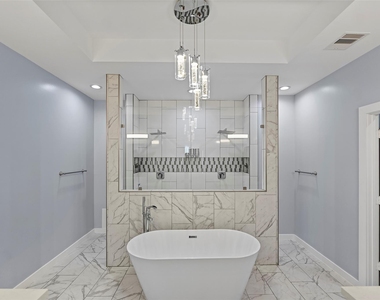 2413 Pease Street - Photo Thumbnail 32