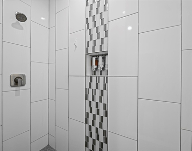 2413 Pease Street - Photo Thumbnail 5