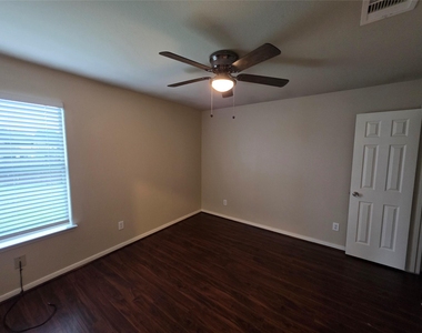 28942 Village Creek Loop - Photo Thumbnail 14
