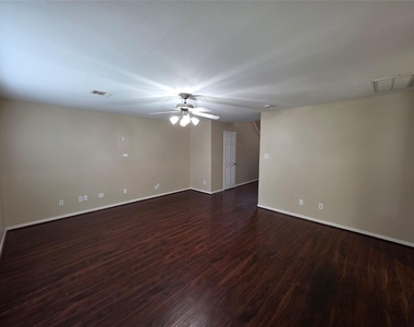 28942 Village Creek Loop - Photo Thumbnail 2