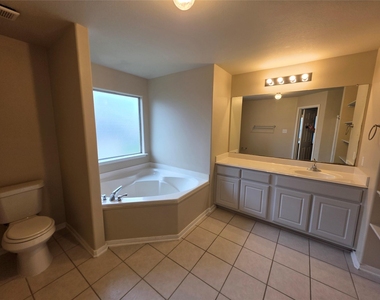 28942 Village Creek Loop - Photo Thumbnail 10