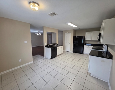 28942 Village Creek Loop - Photo Thumbnail 5