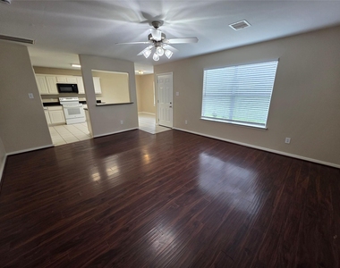 28942 Village Creek Loop - Photo Thumbnail 3