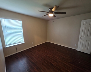 28942 Village Creek Loop - Photo Thumbnail 15