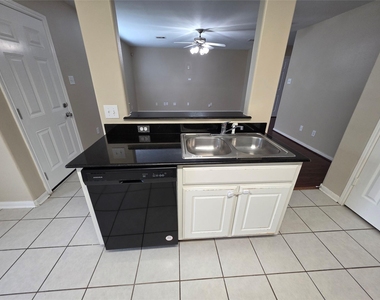 28942 Village Creek Loop - Photo Thumbnail 6