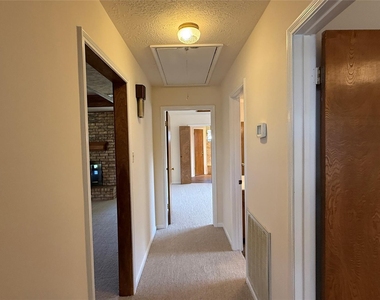 6223 Denmark Drive - Photo Thumbnail 17