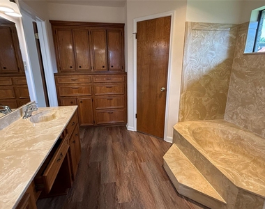 6223 Denmark Drive - Photo Thumbnail 23