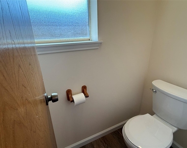 6223 Denmark Drive - Photo Thumbnail 24