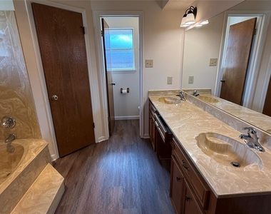 6223 Denmark Drive - Photo Thumbnail 22
