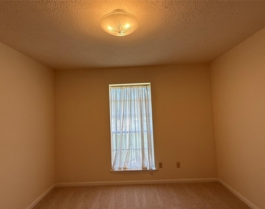 6223 Denmark Drive - Photo Thumbnail 25