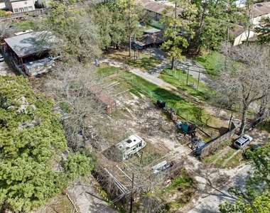 918 Lehman Street - Photo Thumbnail 6