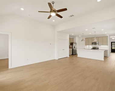 32503 Midsummer Drive - Photo Thumbnail 11