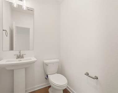 32503 Midsummer Drive - Photo Thumbnail 5