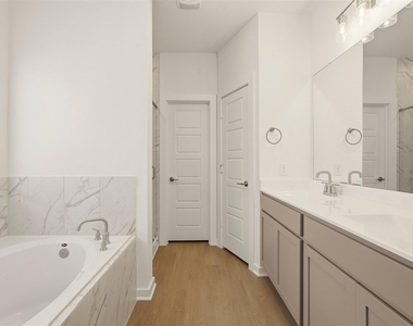 32503 Midsummer Drive - Photo Thumbnail 14