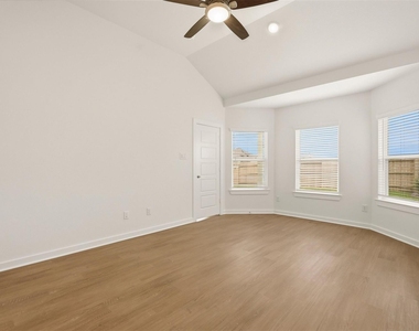 32503 Midsummer Drive - Photo Thumbnail 13